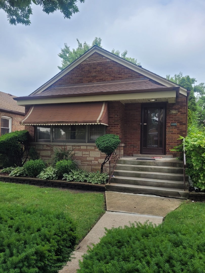 8054 S Washtenaw Ave, Chicago, IL 60652 - photo 1