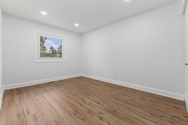 522 N Castle Rd, Addison, IL 60101 - photo 22