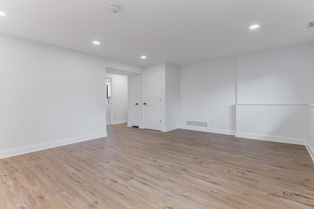 522 N Castle Rd, Addison, IL 60101 - photo 28