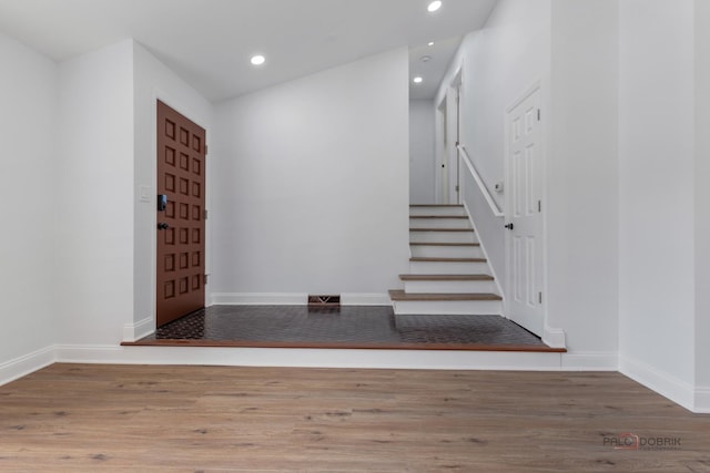 522 N Castle Rd, Addison, IL 60101 - photo 4