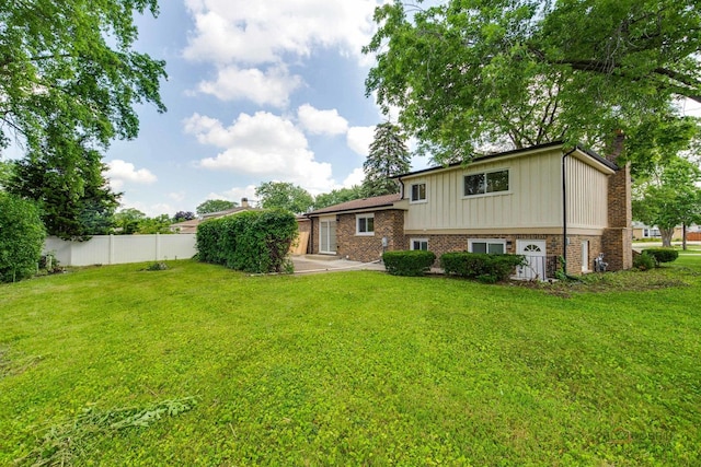 522 N Castle Rd, Addison, IL 60101 - photo 39