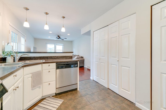 5410 Winding Creek Dr, Mchenry, IL 60050 - photo 7