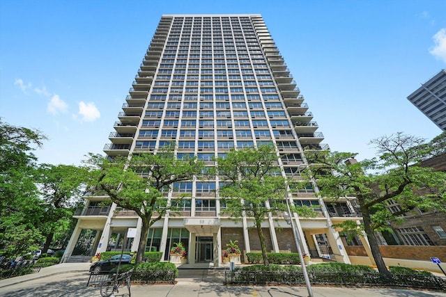 88 W Schiller St Unit 1405, Chicago, IL 60610 - photo 1