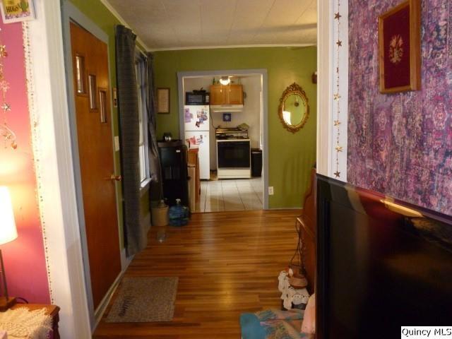 105 W 3rd Ave, La Harpe, IL 61450 - photo 15
