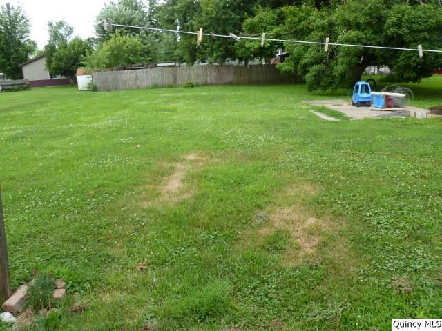 105 W 3rd Ave, La Harpe, IL 61450 - photo 30