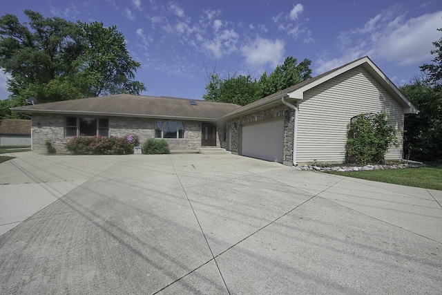 422 Beverly Ave, Addison, IL 60101 - photo 1
