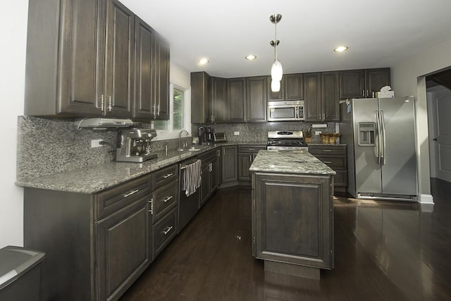 422 Beverly Ave, Addison, IL 60101 - photo 5
