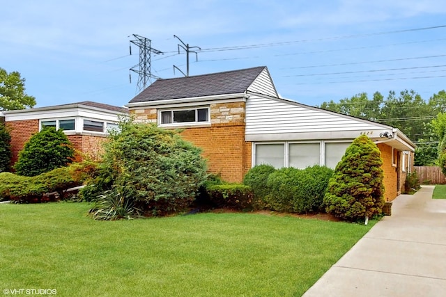 6624 N Kenneth Ave, Lincolnwood, IL 60712 - photo 1