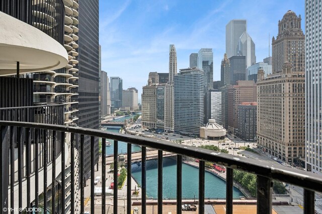 300 N State St Unit 2410, Chicago, IL 60654 - photo 10