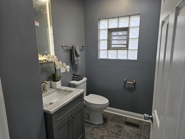 12136 S Wentworth Ave, Chicago, IL 60628 - photo 13