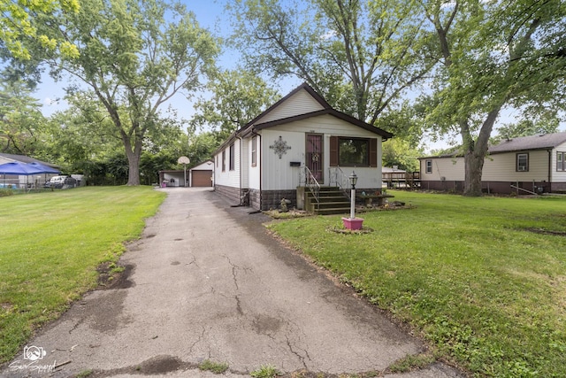 124 SW Circle Dr, Joliet, IL 60433 - photo 1