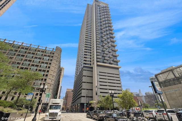 235 W Van Buren St Unit 4315, Chicago, IL 60607 - photo 1