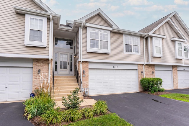 2332 Old George Way, Downers Grove, IL 60515 - photo 2