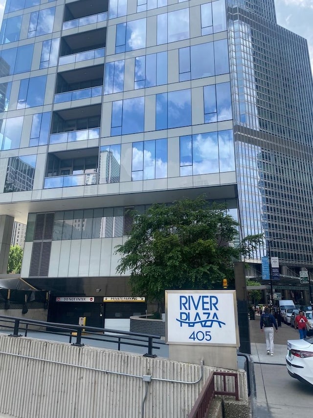 405 N Wabash Ave Unit B4, Chicago, IL 60611 - photo 1