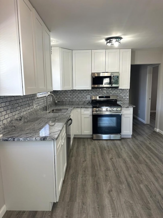 956 Greenbay Ave, Calumet City, IL 60409 - photo 7