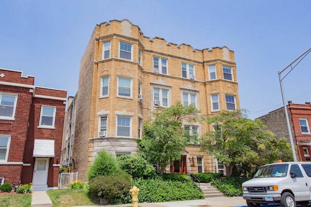 7639 W Jackson Blvd Unit 1E, Forest Park, IL 60130 - photo 1