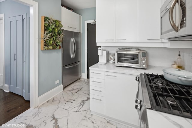 3300 N Lake Shore Dr Unit 4E, Chicago, IL 60657 - photo 14