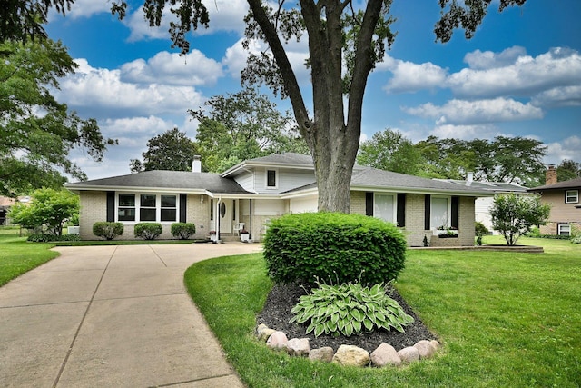 7729 Baimbridge Dr, Downers Grove, IL 60516 - photo 1