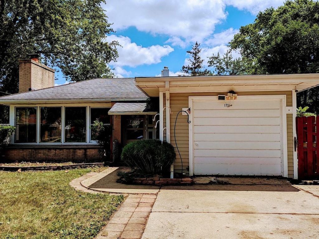 1721 Maple St, Des Plaines, IL 60018 - photo 1