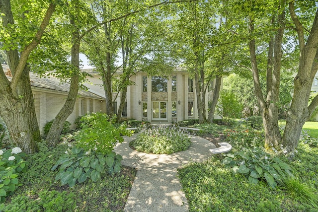 2372 Tennyson Ln, Highland Park, IL 60035 - photo 1