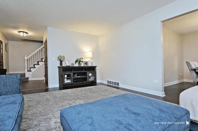 3228 N Volz Dr E, Arlington Heights, IL 60004 - photo 4