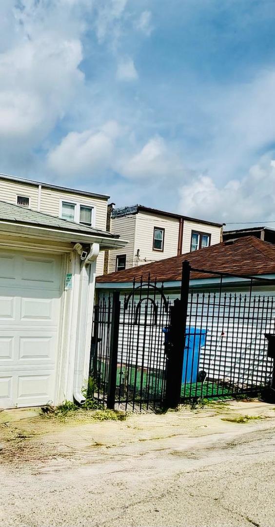 1621 N Luna Ave, Chicago, IL 60639 - photo 20
