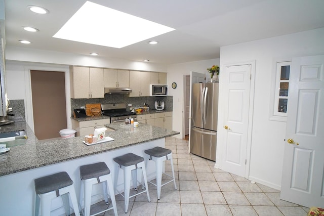 8110 Kenneth Ave, Skokie, IL 60076 - photo 13