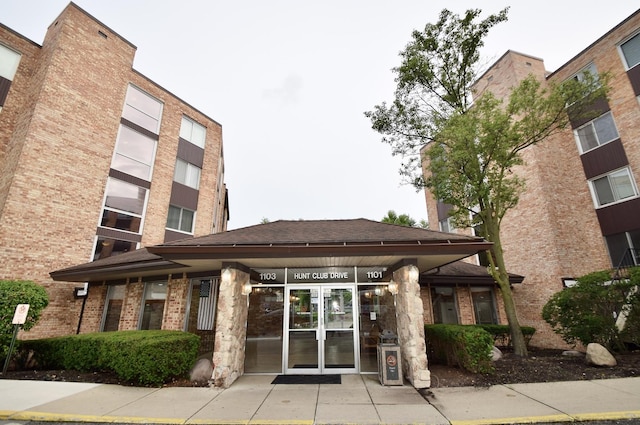 1101 S Hunt Club Dr Unit 115, Mount Prospect, IL 60056 - photo 1