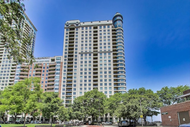 840 N Lake Shore Dr Unit 2401, Chicago, IL 60611 - photo 1