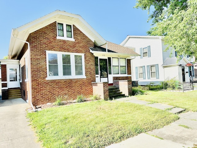 215 W Washington St, Streator, IL 61364 - photo 2