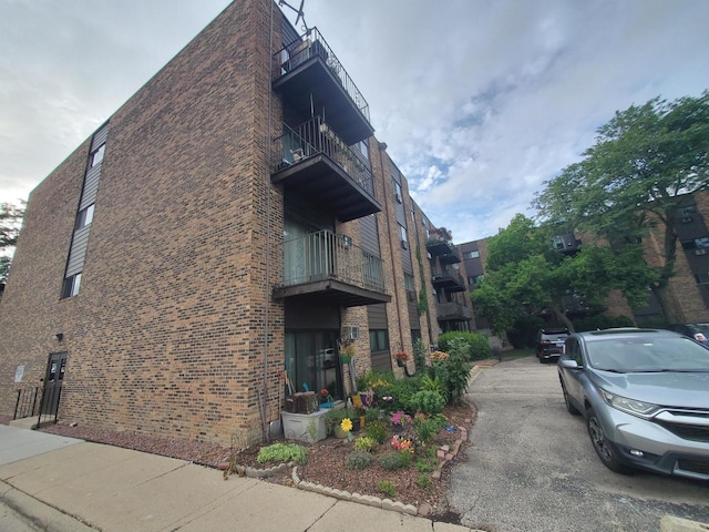 8894 Knight Ave Unit 211, Des Plaines, IL 60016 - photo 14