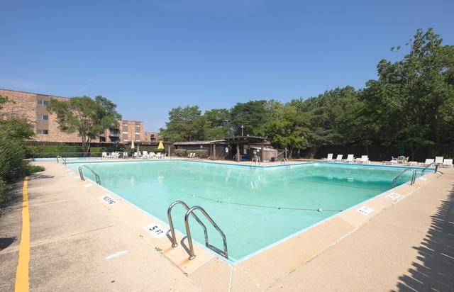 8894 Knight Ave Unit 211, Des Plaines, IL 60016 - photo 15