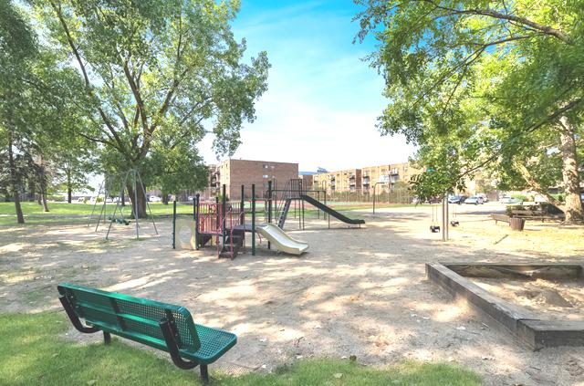 8894 Knight Ave Unit 211, Des Plaines, IL 60016 - photo 18