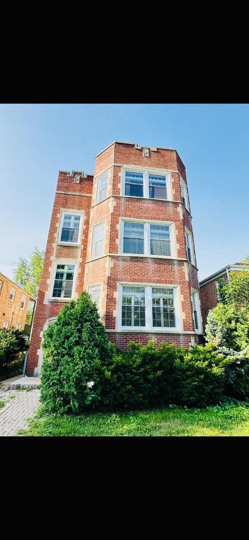 4935 Louise St, Skokie, IL 60077 - photo 1