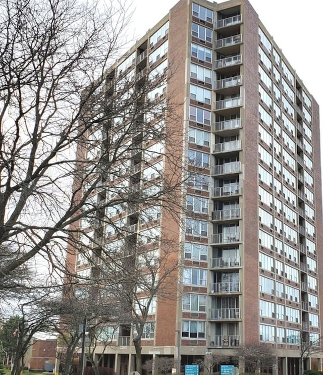 3925 Triumvera Dr Unit 1A, Glenview, IL 60025 - photo 1