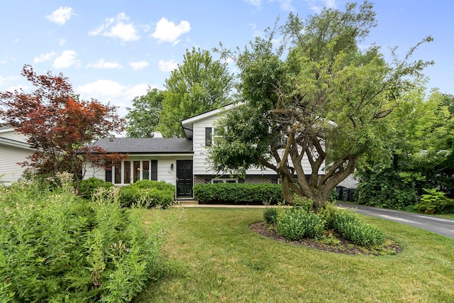 2301 Rolling Ridge Ln, Lindenhurst, IL 60046 - photo 2