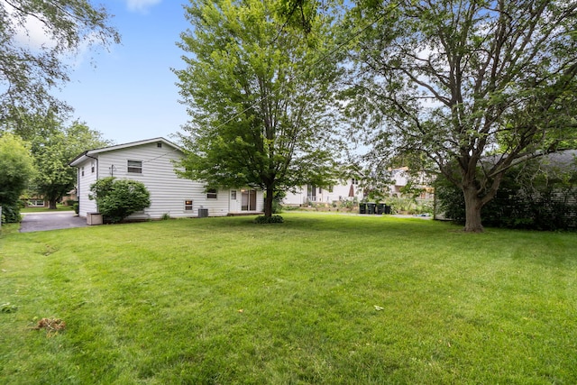 2301 Rolling Ridge Ln, Lindenhurst, IL 60046 - photo 22