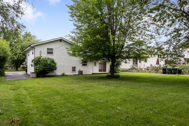 2301 Rolling Ridge Ln, Lindenhurst, IL 60046 - photo 23