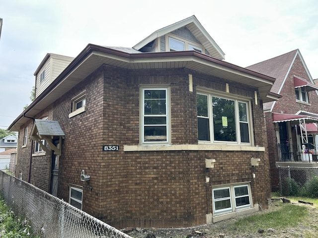8351 S Paxton Ave, Chicago, IL 60617 - photo 1