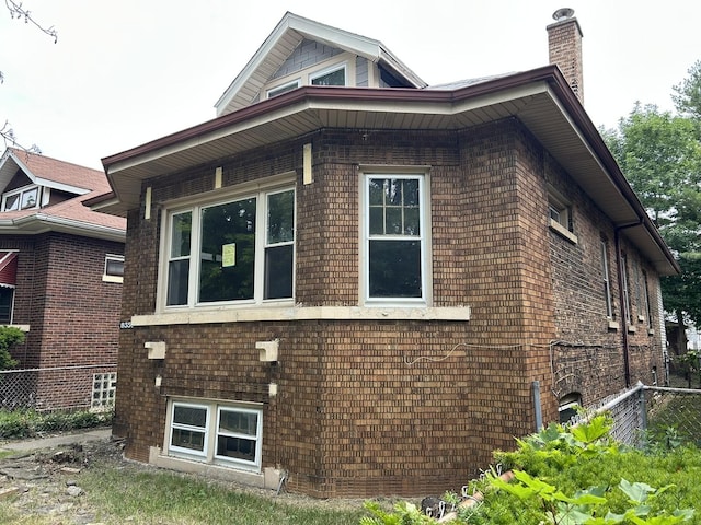 8351 S Paxton Ave, Chicago, IL 60617 - photo 2