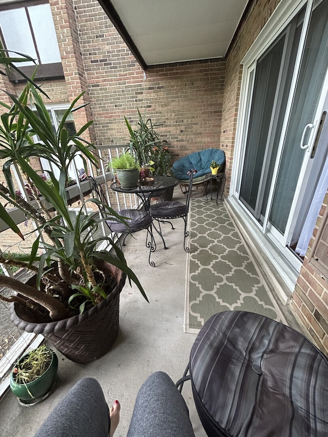 320 Claymoor Rd Unit 2D, Hinsdale, IL 60521 - photo 9