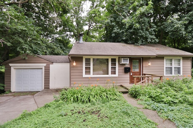 653 Eastview St, Elgin, IL 60120 - photo 1