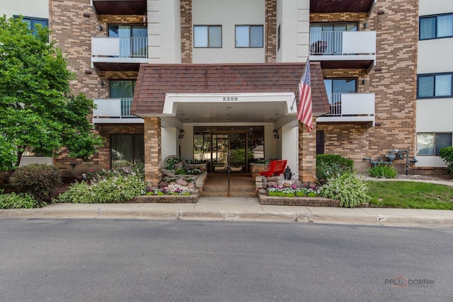 3300 N Carriageway Dr Unit 317, Arlington Heights, IL 60004 - photo 1