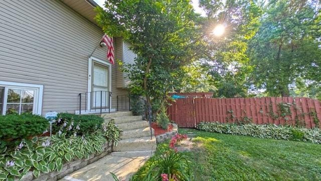 580 Mesa Verde Ct, Carol Stream, IL 60188 - photo 2