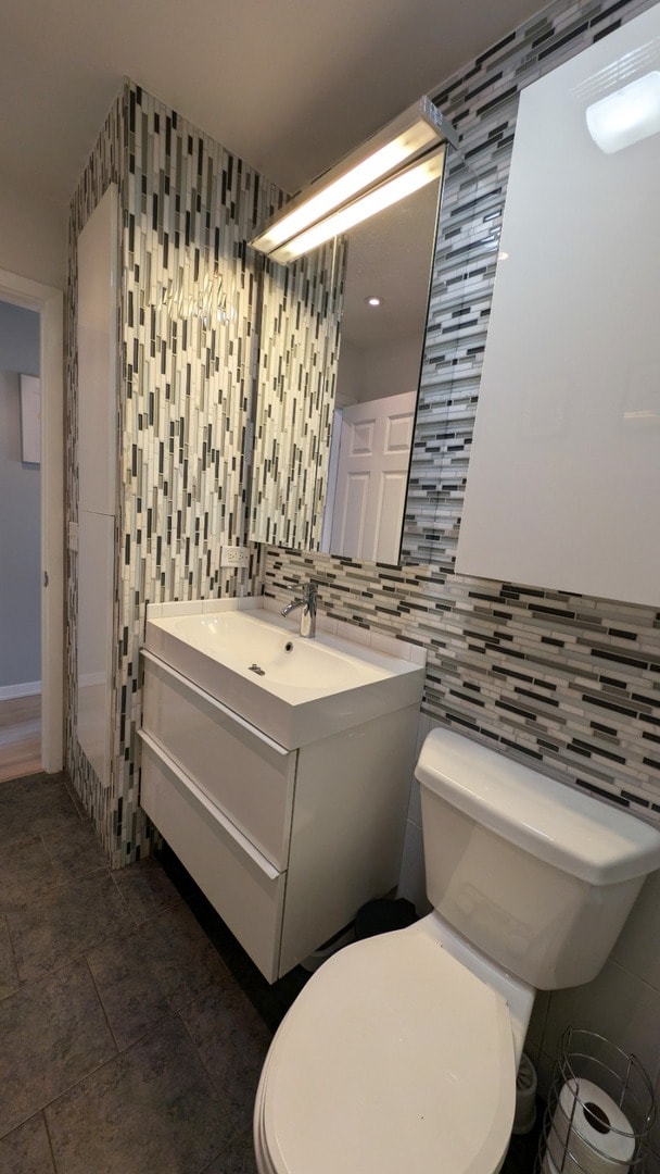 580 Mesa Verde Ct, Carol Stream, IL 60188 - photo 18