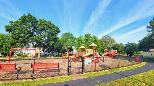 580 Mesa Verde Ct, Carol Stream, IL 60188 - photo 41