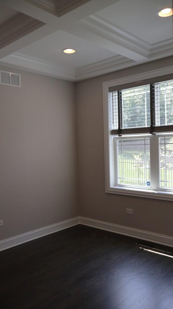 253 E Ellis Ave, Libertyville, IL 60048 - photo 10