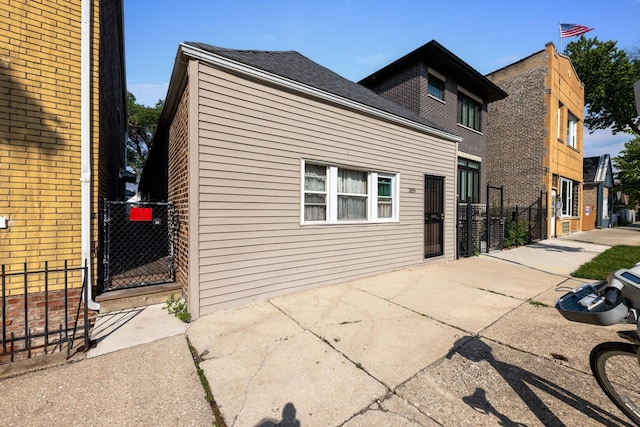 2879 S Throop St, Chicago, IL 60608 - photo 1