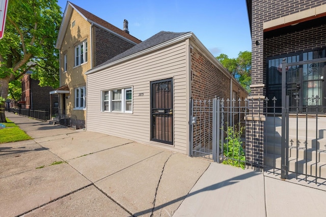 2879 S Throop St, Chicago, IL 60608 - photo 2