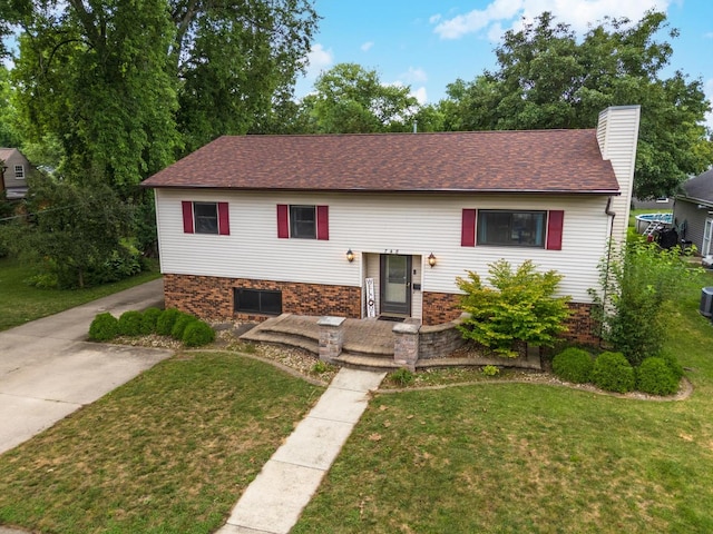 748 S Locust St, Pontiac, IL 61764 - photo 4